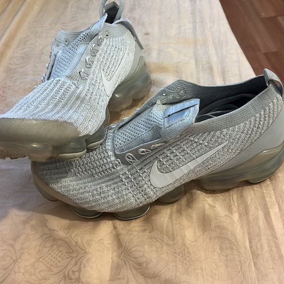 Nike air vapormax Flyknit 3, White pure Platinum, size 8 - Picture 3 of 3